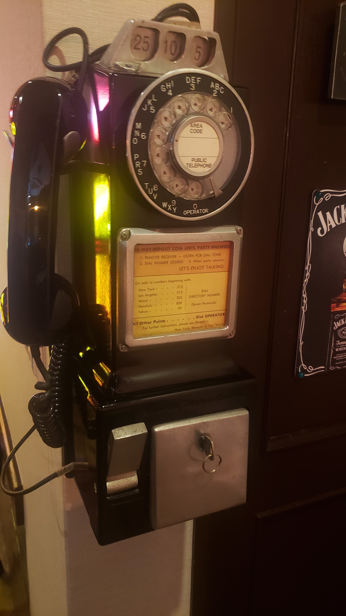 ビンテージの公衆電話